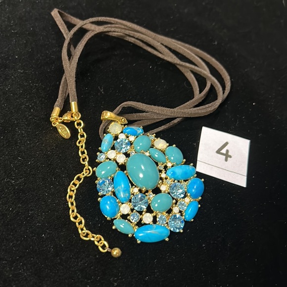 #4 Vintage Joan Rivers Pendant, Turquoise & Crystals Set in Gold,17" + 3" - Picture 7 of 9